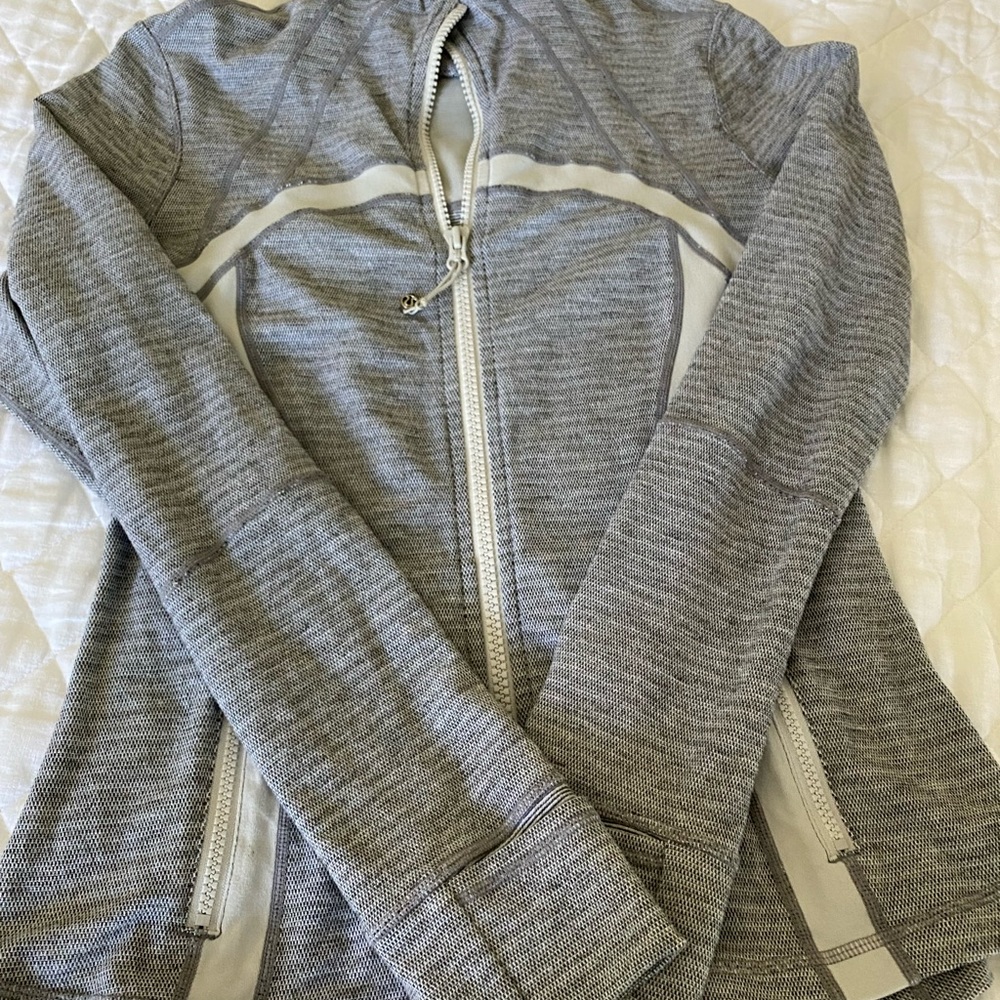 Lululemon jacket - Picture 5 of 7
